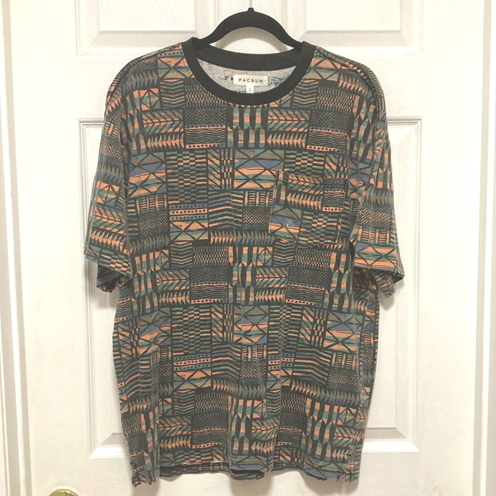 PacSun 90s Style T-Shirt